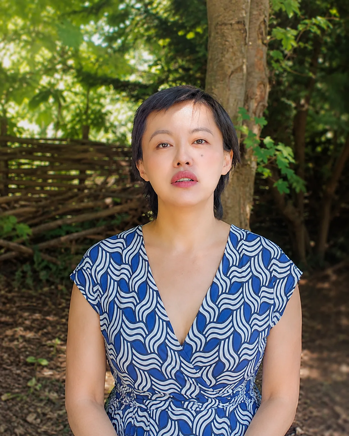 Portrait de Ting en extérieur